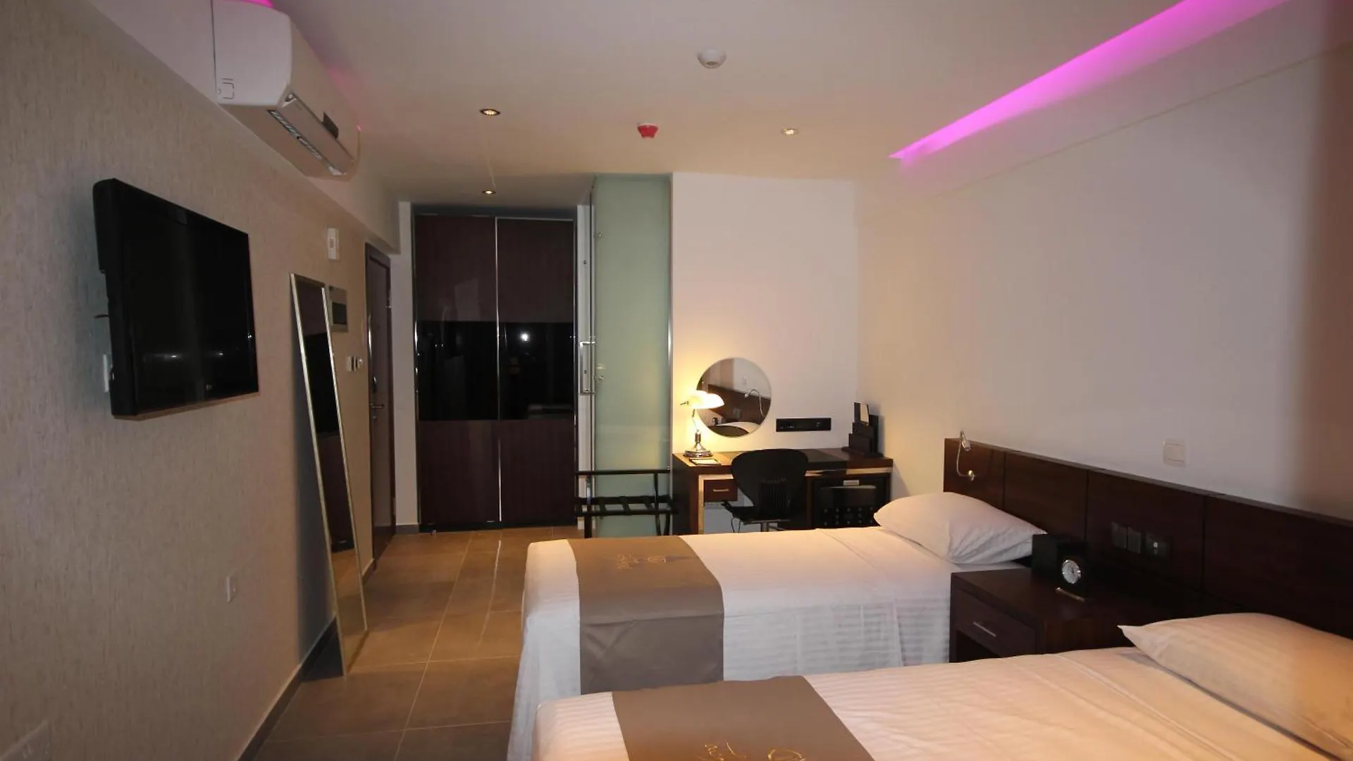 Achilleos City Hotel Larnaka Zypern