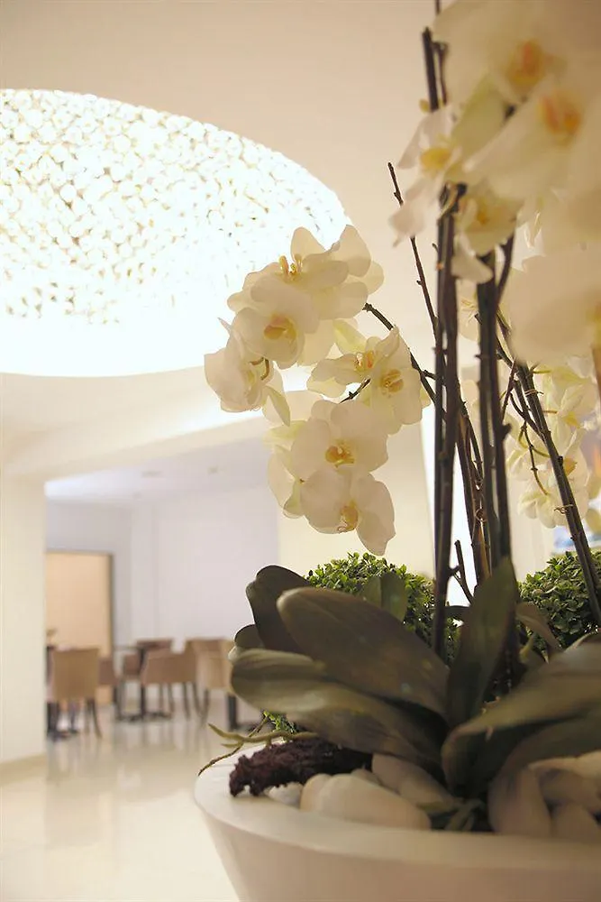 Achilleos City Hotel Larnaka 2*,